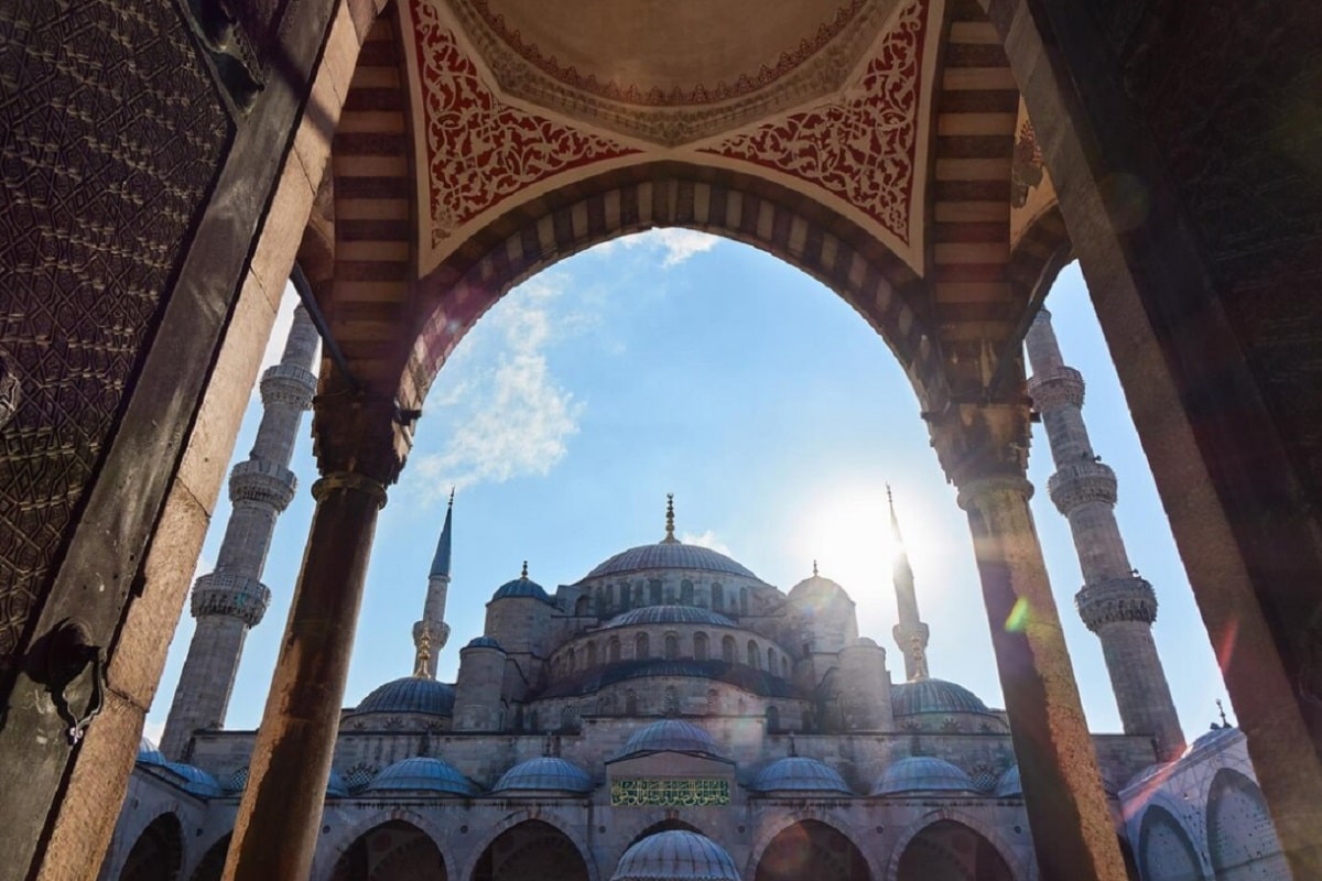 Cami Kürsü Tasarımında Çini Modelleri